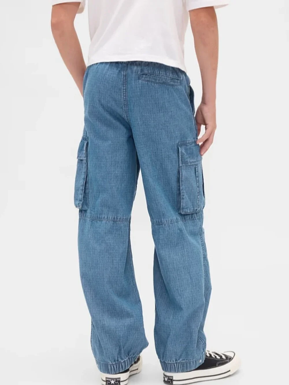 GAP Kids denim-look elastic waist pants in light blue. Size 8. Like New